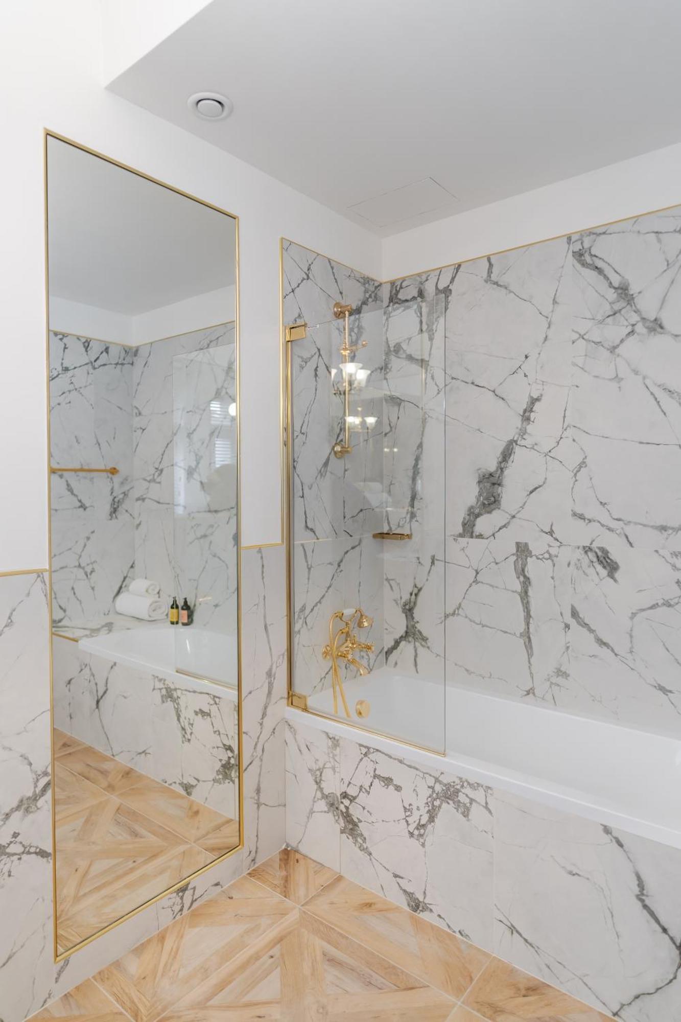 Hotel H15 Francuski 5*
